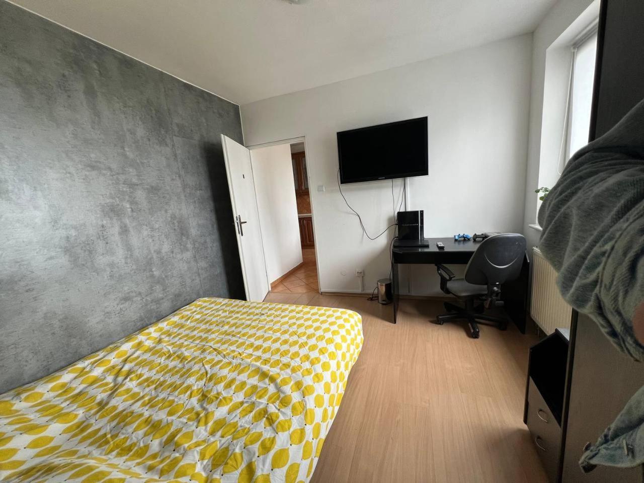 Hostel „U Sashka” Varşova Dış mekan fotoğraf