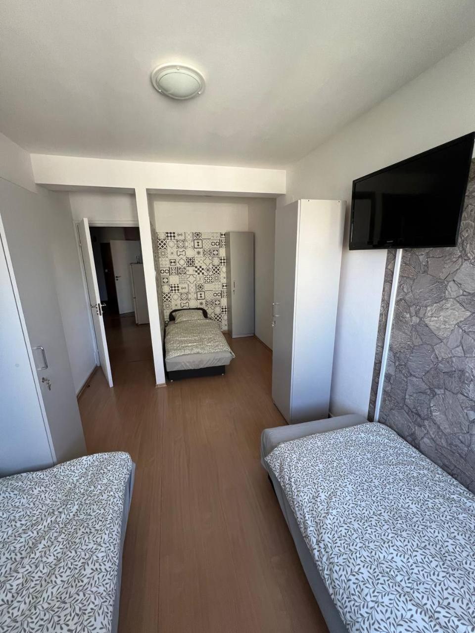 Hostel „U Sashka” Varşova Dış mekan fotoğraf