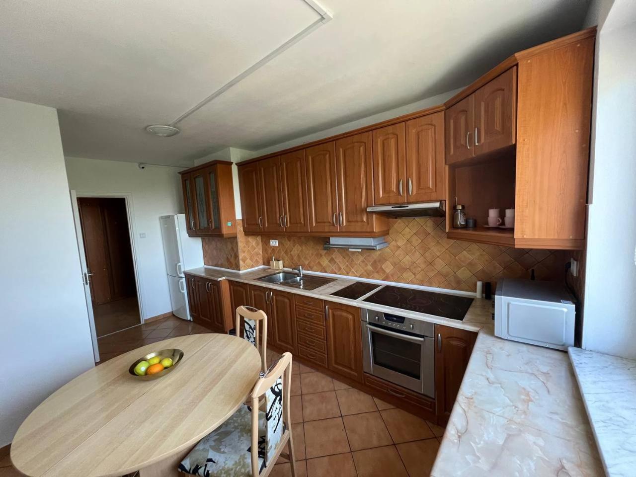 Hostel „U Sashka” Varşova Dış mekan fotoğraf