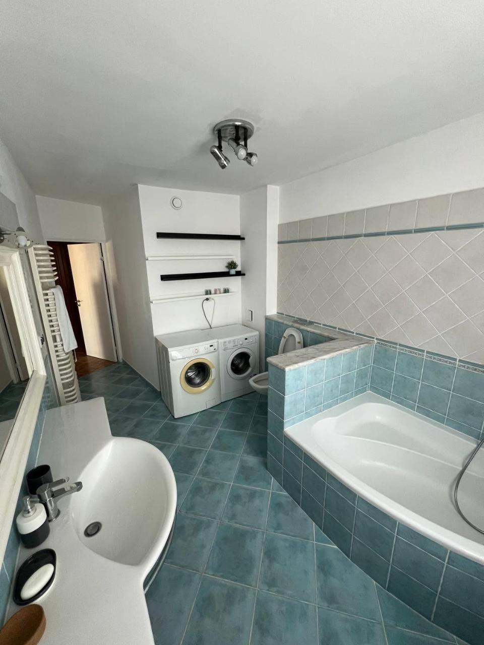 Hostel „U Sashka” Varşova Dış mekan fotoğraf